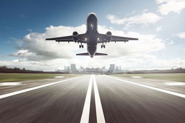 Kranker Berufspilot kann nach Umwelt-Zahnmedizinischer Behandlung wieder fliegen!